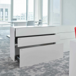 Modernes Sideboard von Hund Möbelwerke (©) in klarer, minimalistischer Formensprache